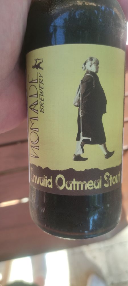 Bière Invalid Oatmeal Stout de la brasserie Nomade

Stout a l'avoine 