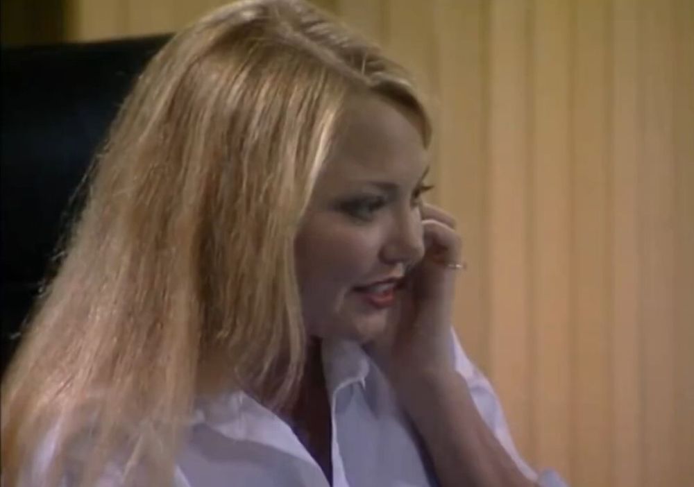 Amy calling her family on bb3