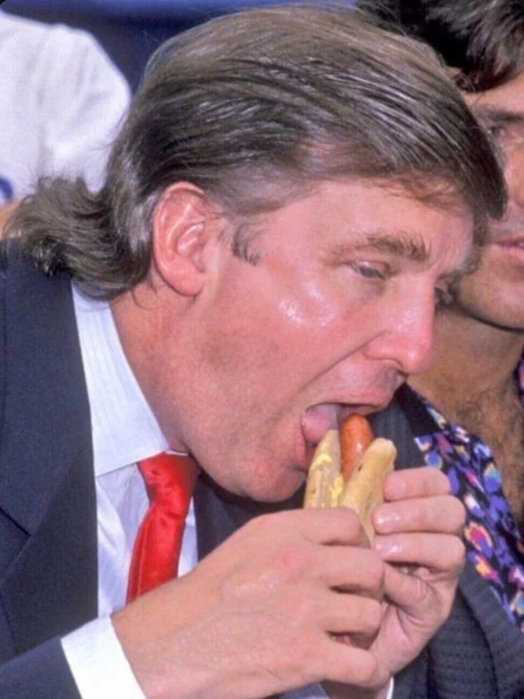 Trump prepares for meeting with Bill Clinton