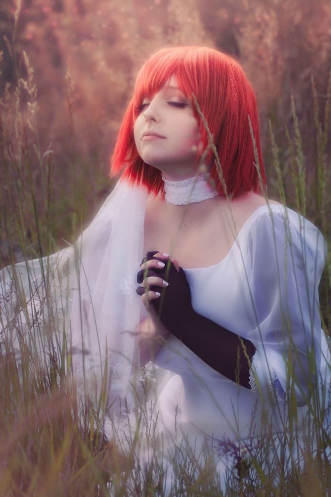 Arcadian cosplay as Chise Hatori in her bridal dress from Ancient Magus Bride
