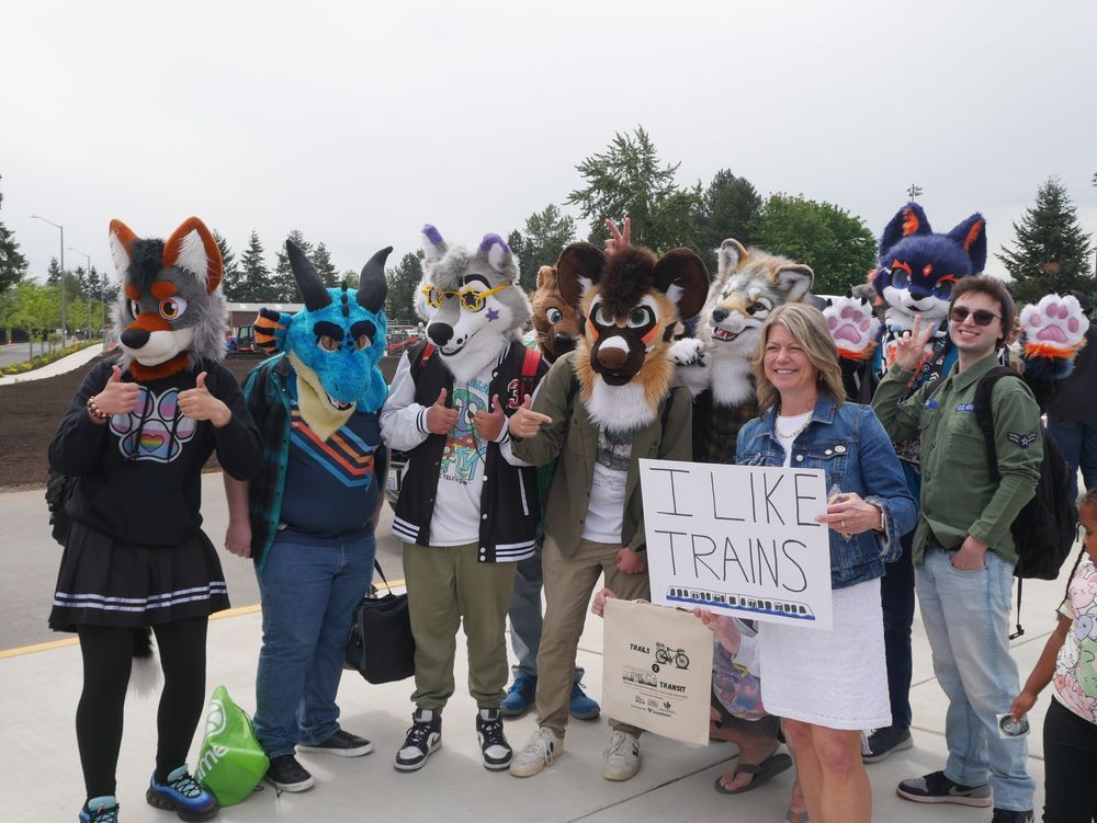 Group of furries with the Mayor of Redmond!