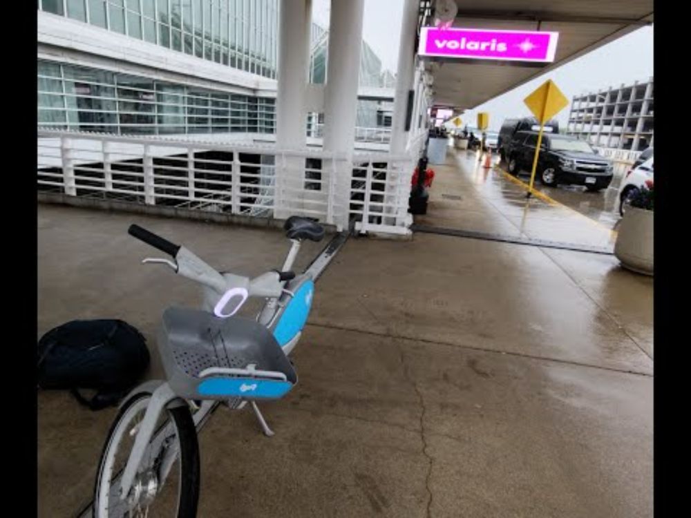 I rode a Divvy bike to O'Hare airport