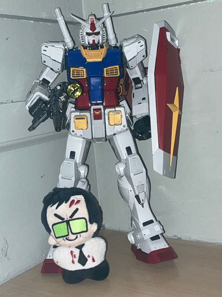A bad photo of the perfect grade unleashed Gundam RX 78-2