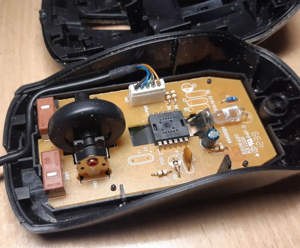 Hiiri lähes kasattuna, kansi vielä puuttuu