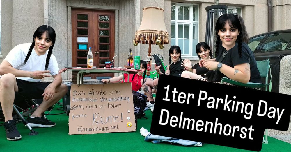 Gestern beim Streetfood Fest in Delmenhorst: Das Unordnungsamt besetzte mit Freund*innen kreativ eine Parkfläche für mehr inklusive #Kultur und echte Subkultur. Mit Spaß, Zuspruch und nur einem Pöbler war’s unser erster Parking Day. Komm vorbei, bring Sitzzeug und Ideen mit! #reclaimyourcity