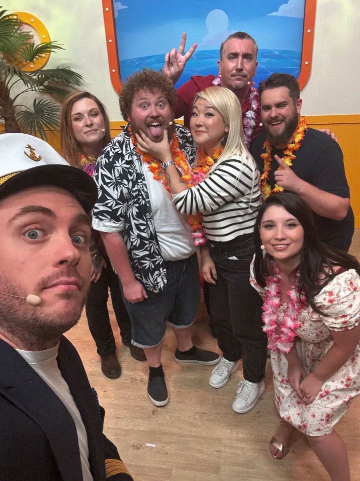 Selfie de fin de la 14ème émission de #BOAT avec Trinity, Ted Etienne, Sheshounet, Marie Palot, Lynkus et Pressea  accompagnant votre hôte ZeratoR.