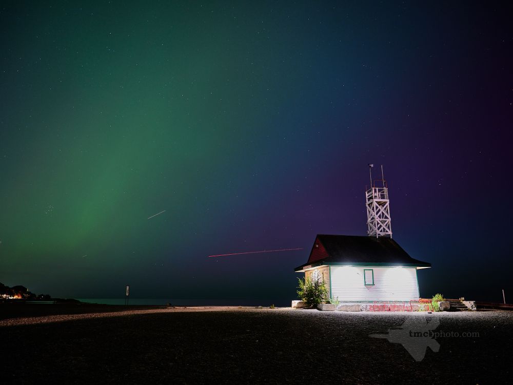 Northern Lights and the Leuty Lifeguard station in Toronto.