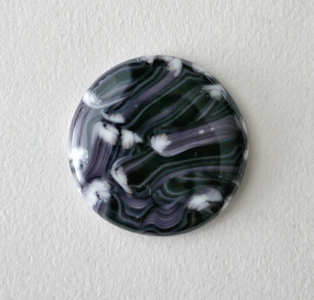 https://nora.jewelry/products/round-worry-stone-purple-brushstroke