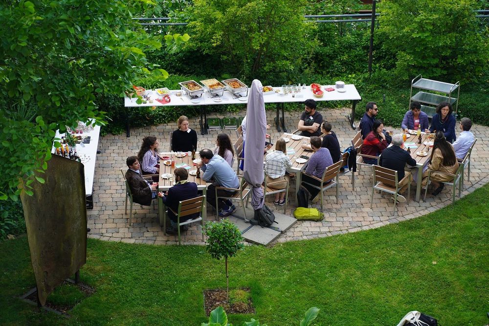Food and conversations in Erkner. Photo by IRS Erkner