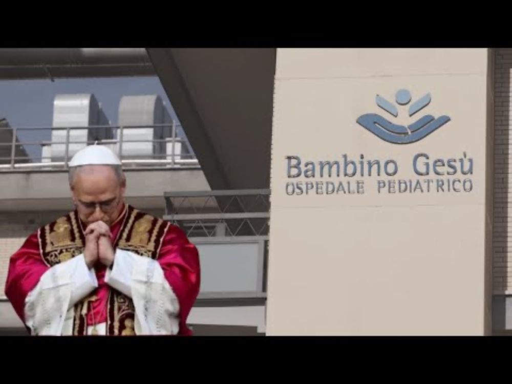 Pope Leo XIV visits a Spanish pilgrim hospitalized at the Vatican’s pediatric hospital