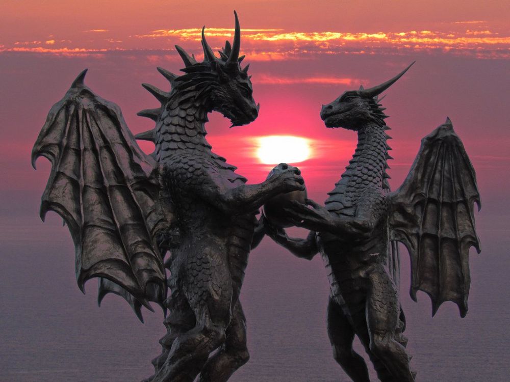 Title: The Dragons in Love
Year: 2010
Medium: Sculpture
Location: Sea Garden (Jardin del Mar), Varna, Bulgaria
Credits: © Darin Lazarov / Sea Garden, Varna.

No copyright infringement is intended. This content is shared solely for purposes of appreciation, commentary, education, archival, and other non-commercial uses, under the protection of fair use. All moral and patrimonial rights remain with the original creator mentioned above.