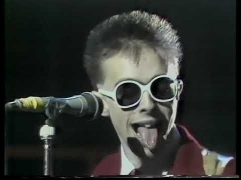 Toy Dolls - Fisticuffs in Frederick St. (The Tube 1984)
