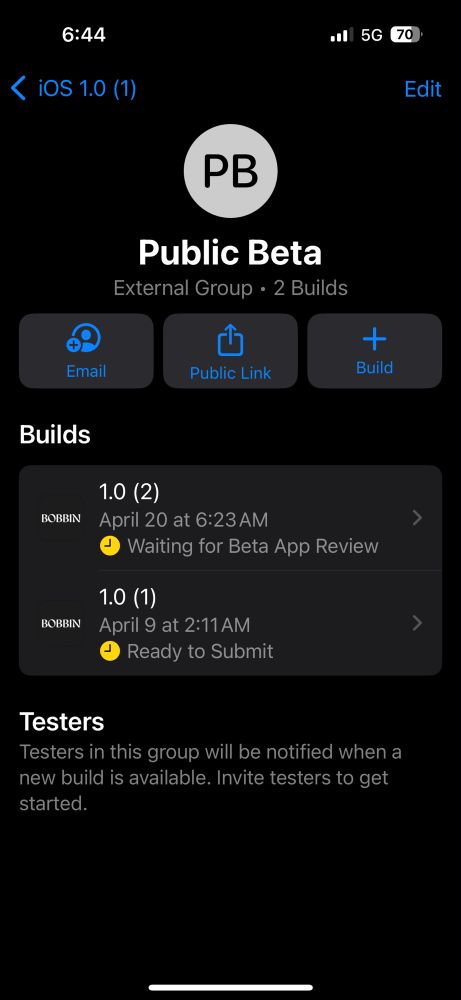 Screenshot of App Store Connect external group page, showing 2 builds submitted several weeks ago