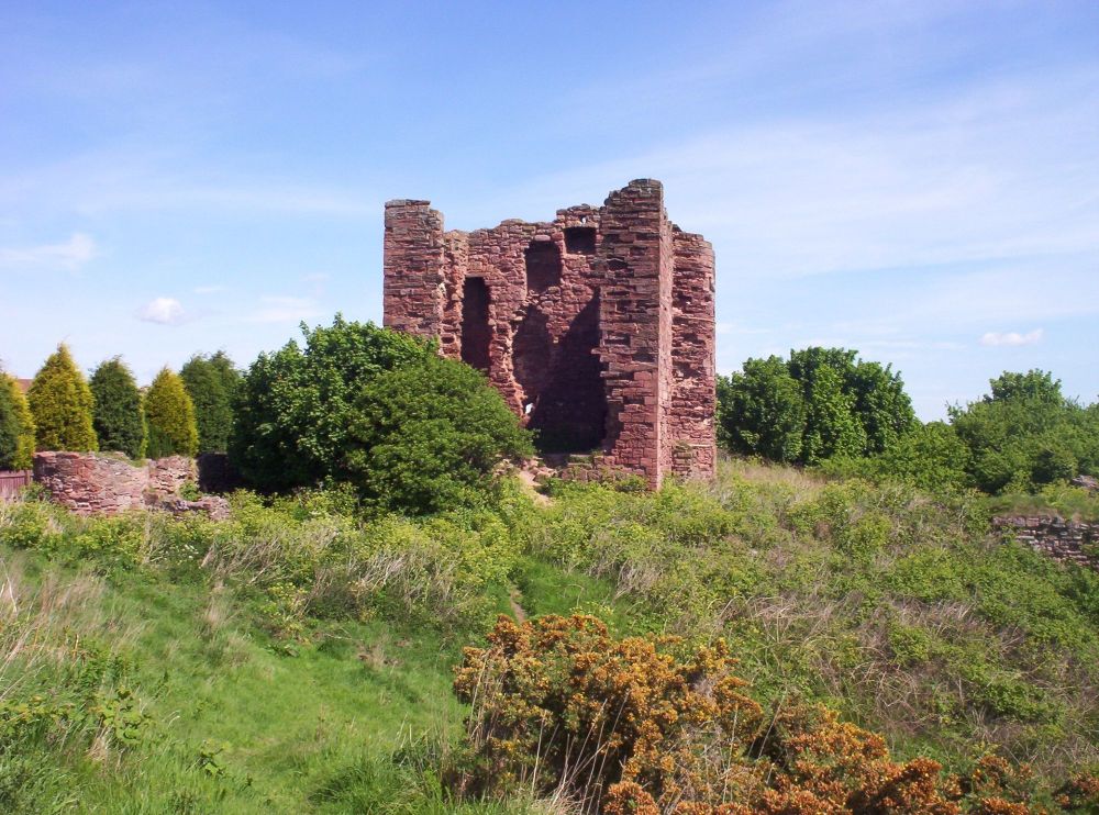 MacDuff's Castle, Fife (Scotland)