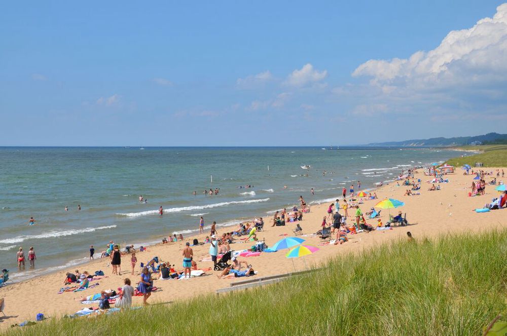 Photo of the lakeside beach, Saugatuck, Michigan.