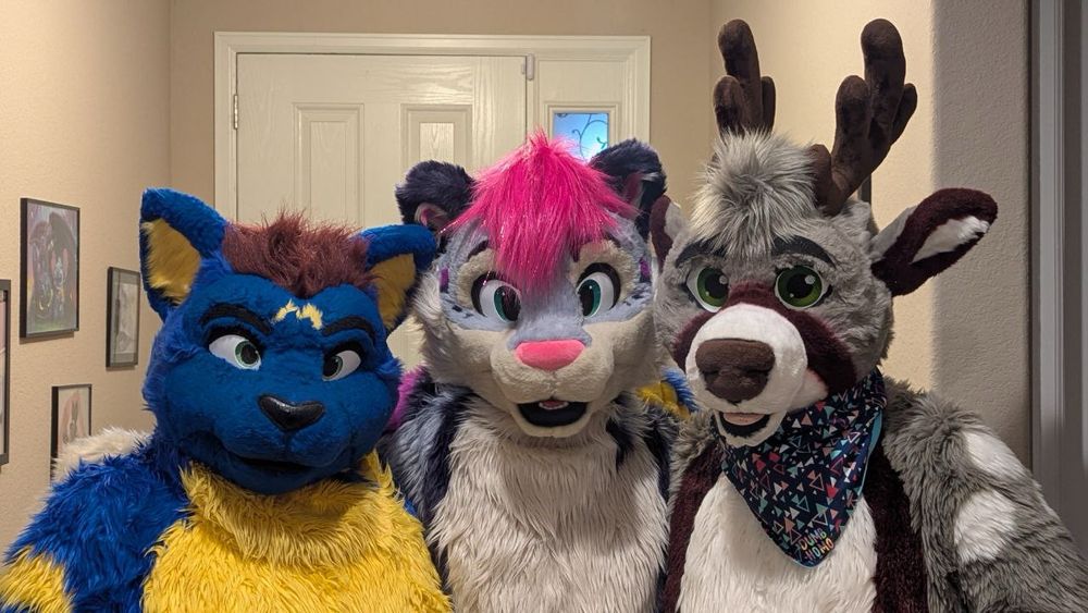 Tabbi, Aether, and Incog posing