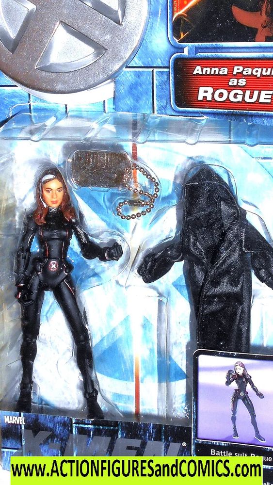 The Wave 2 Rogue action figure from Toy Biz's 2000 X-Men: the Movie line, wearing an X-Men uniform that never appeared in the movie