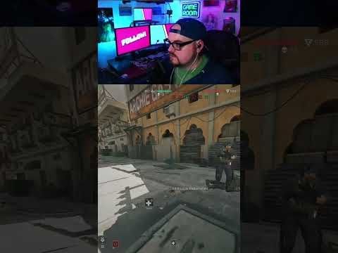 You can barely see this knife kill