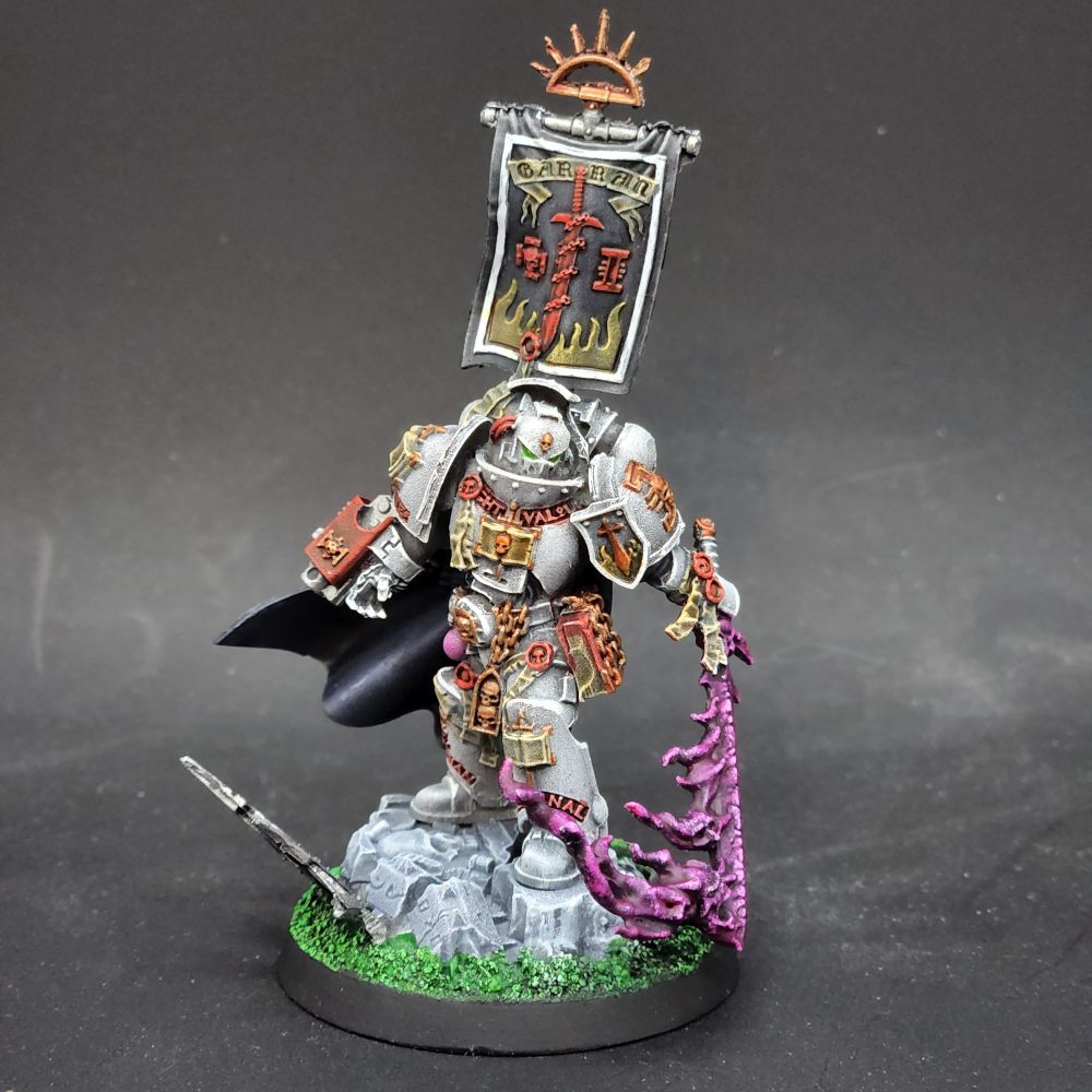 Castellan Crowe facing front