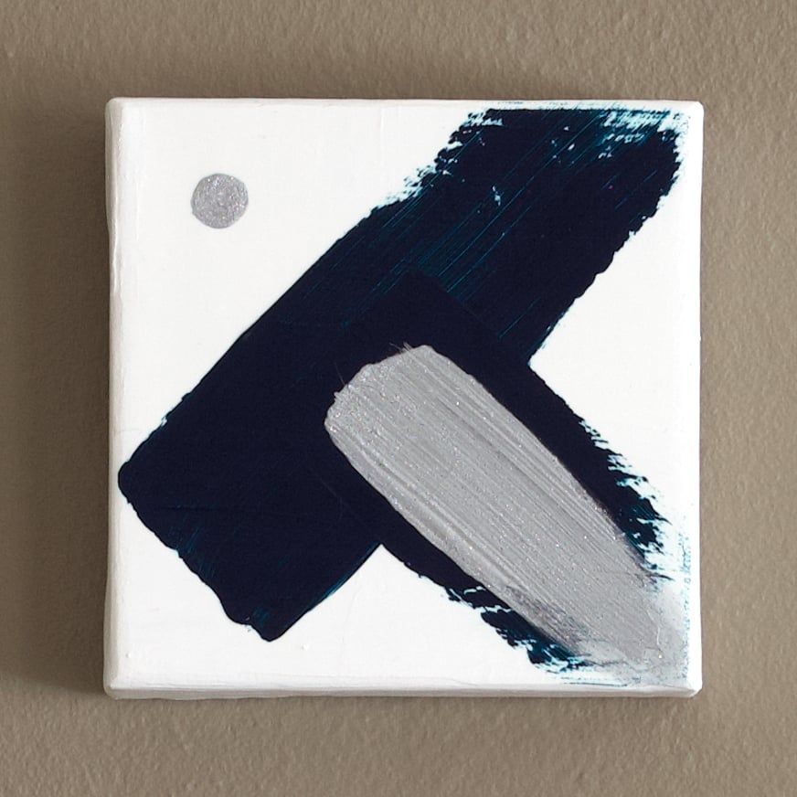 photo of abstract brush-stroke painting on canvas