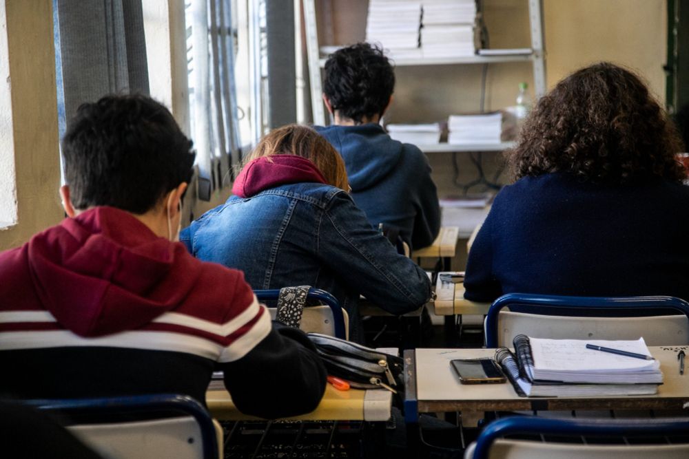 Sem tempo para a gestão democrática nas escolas da rede estadual (por Juliana Hass Massena)