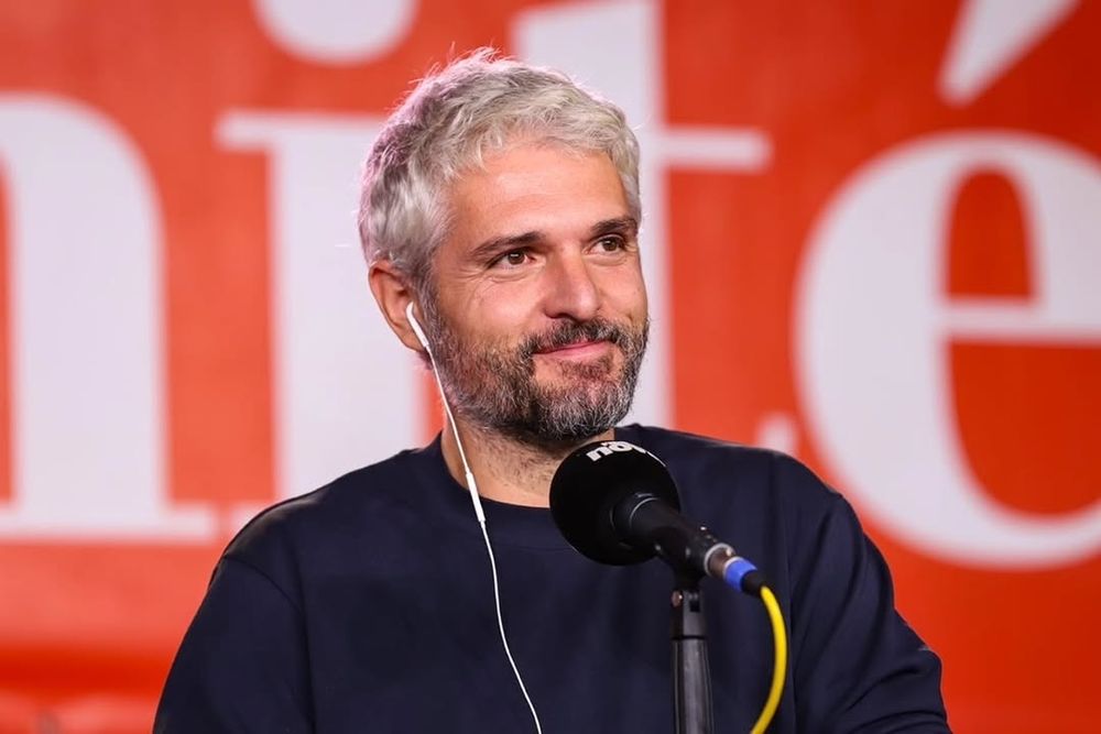 Pierre-Emmanuel pendant l'émission à la Fête de l'Huma