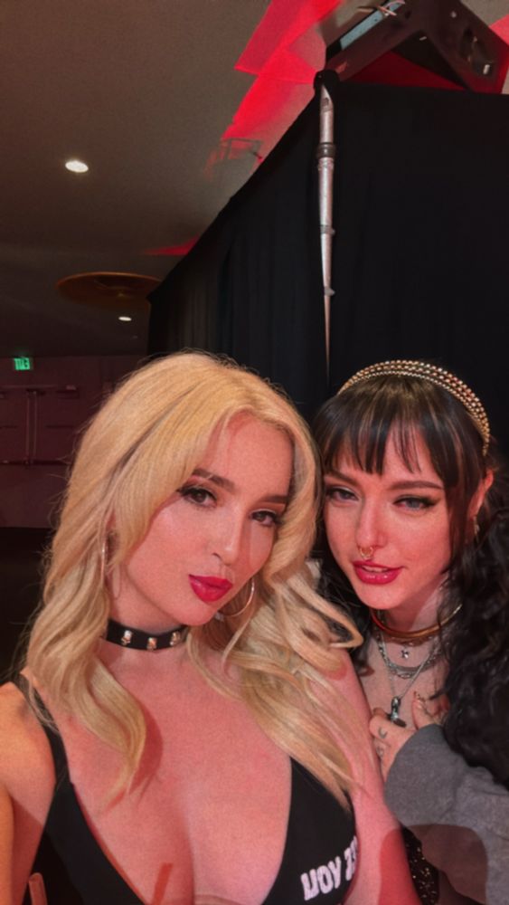 Lily Obscura and Lexi Lore at X3
