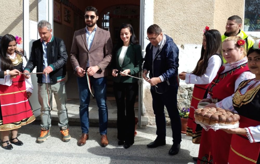 Пазарджик открива външна тоалетна с тържество