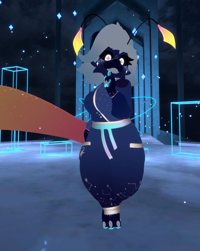 Somna the moontail, now dressed in a Furality Somna themed outfit with shiny gold and blue details. 