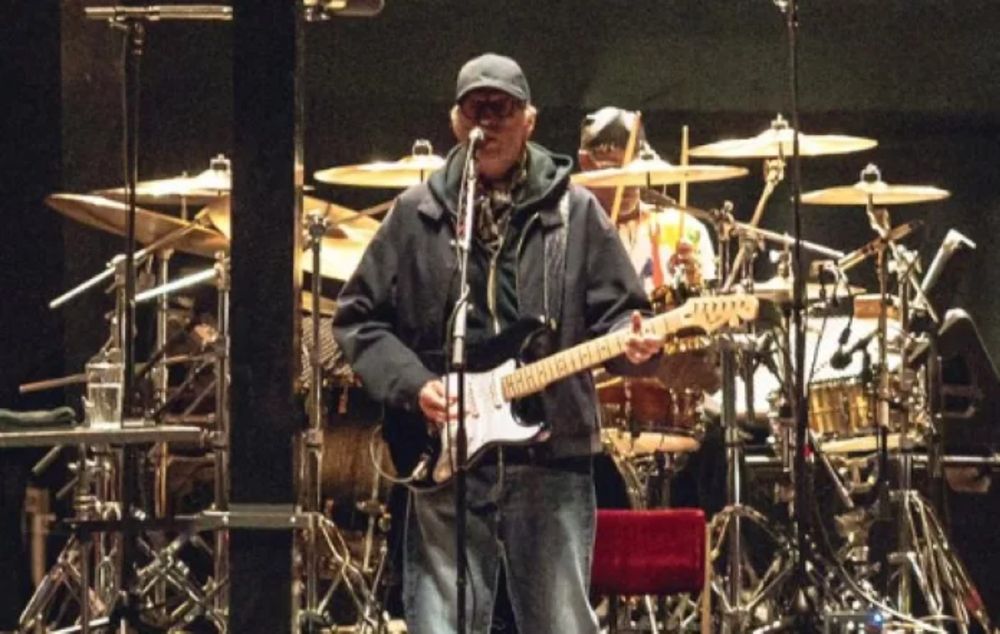 Eric Clapton mostra por que é um deus da guitarra com show épico em São Paulo | TMDQA!