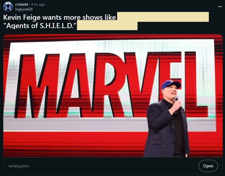 Screenshot censurado de post do subreddit /r/shield com o título "Kevin Feige wants more shows like [removido] 'Agents of S.H.I.E.L.D.' [removido]" e uma imagem com link para a matéria no variety.com