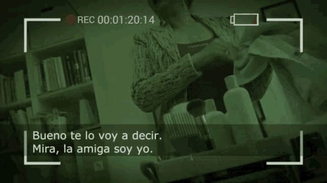 Meme de Noemí Argüelles que dice: "Bueno te lo voy a decir. Mira, la amiga soy yo."
