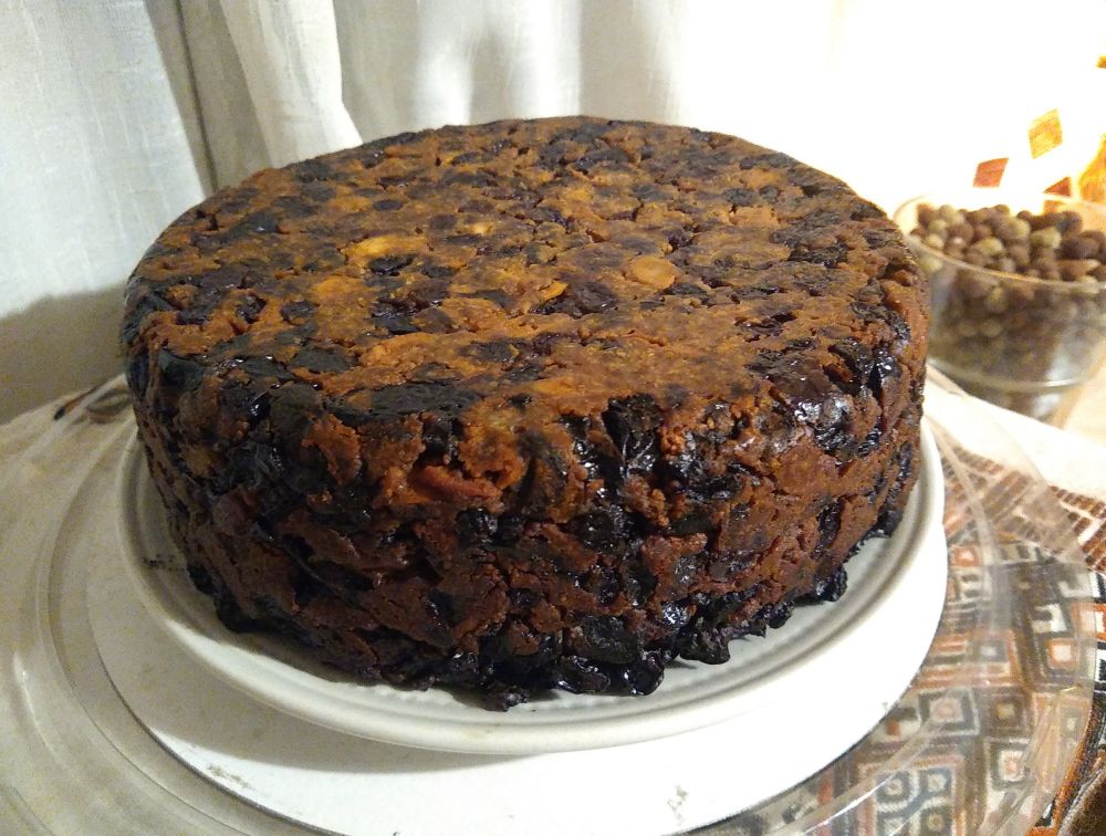 Uniced Christmas cake.