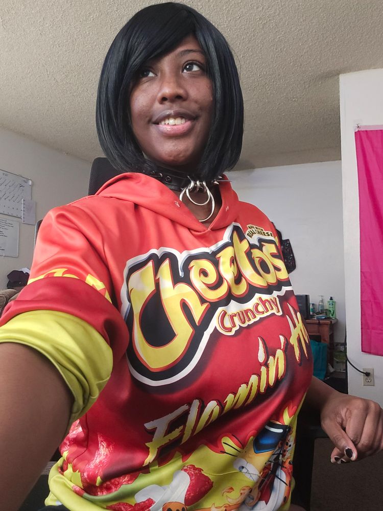 It's FlambéPlays and she's streaming!