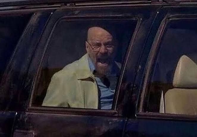 Walter white gritando do carro.