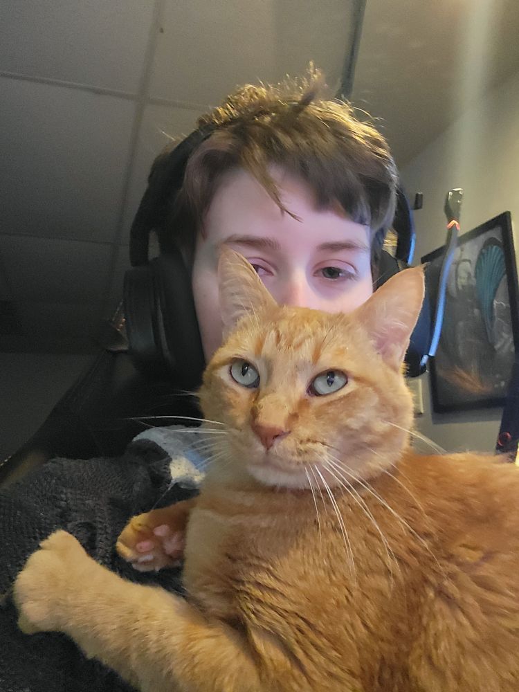 Schyloe with her cat Morris 