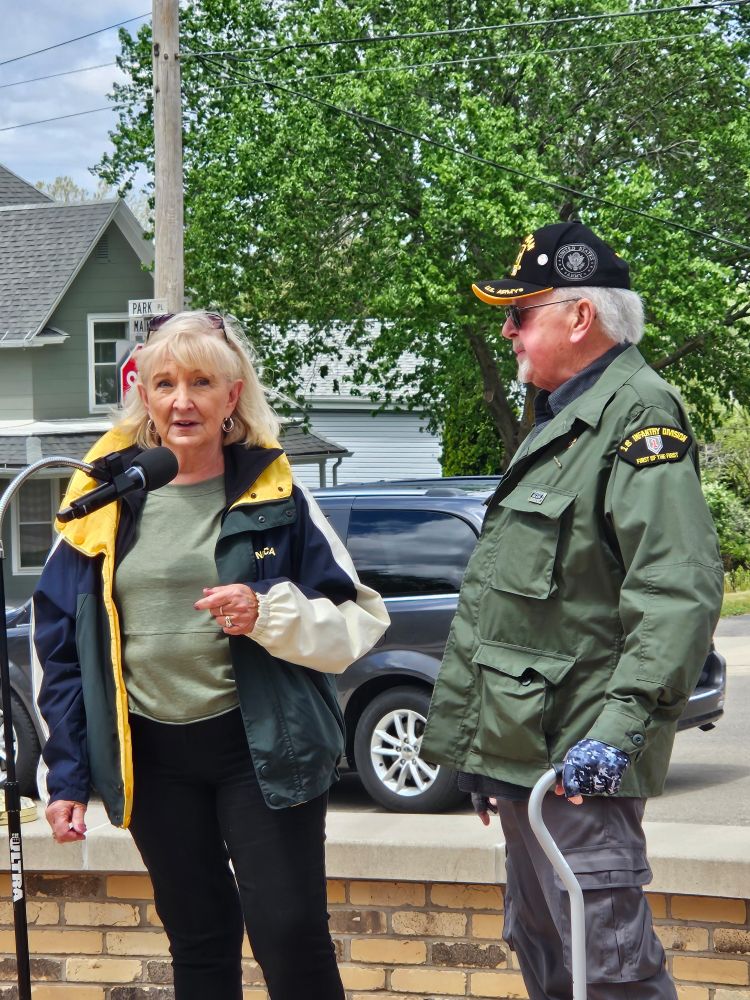 WalCo Dems chair Anita Loch and husband Randy who served in Vietnam