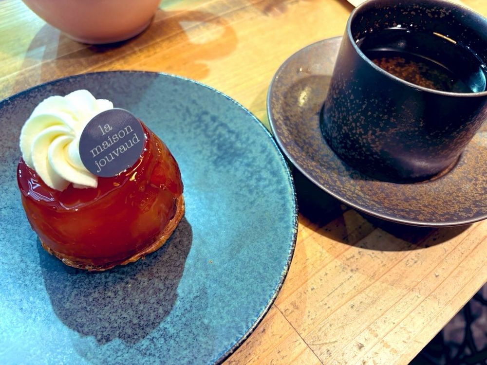 一番好きなケーキ屋さんでタルトタタンを食べました。