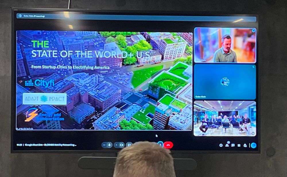 Picture of Gabe, his slides and the audience at the online meeting here in Copenhagen. 