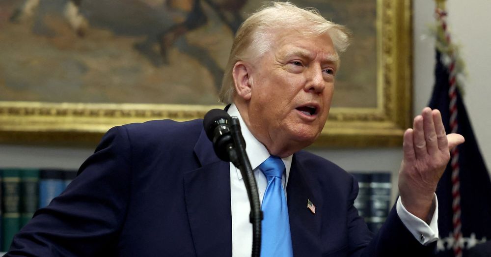 Trump orders nuclear submarines moved near Russia