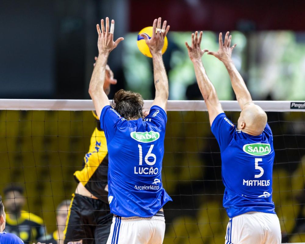 Sada Cruzeiro derrota Praia Clube por 3 a 0 e garante vaga na decisão do Campeonato Mineiro