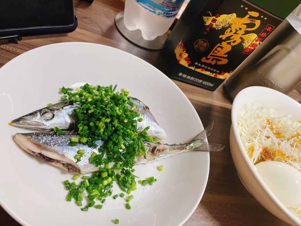 さんまの酒蒸し
キャベツとゆで卵