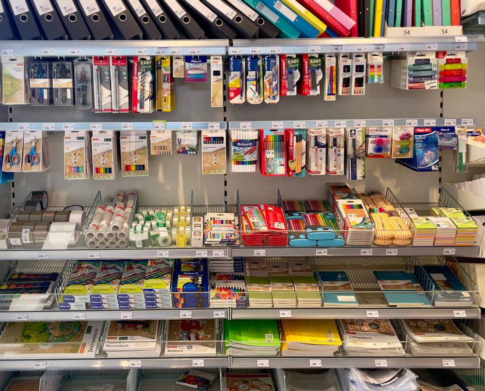 Material de papelería (CC) Alvy