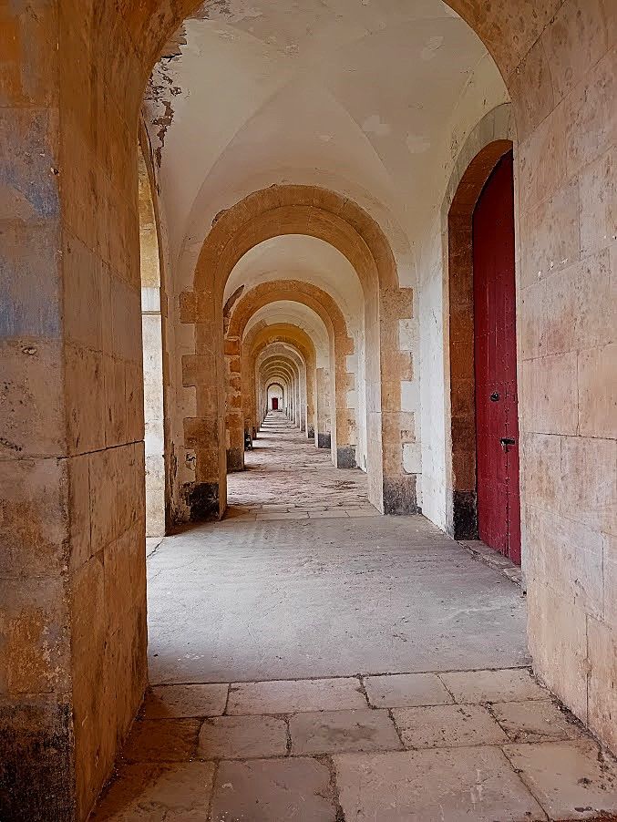 Säulengang in Sant Ferran