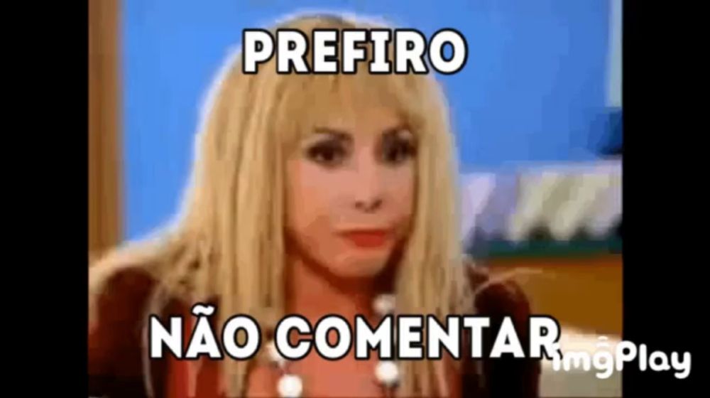 a picture of a blonde woman with the words " prefiro não commentar "