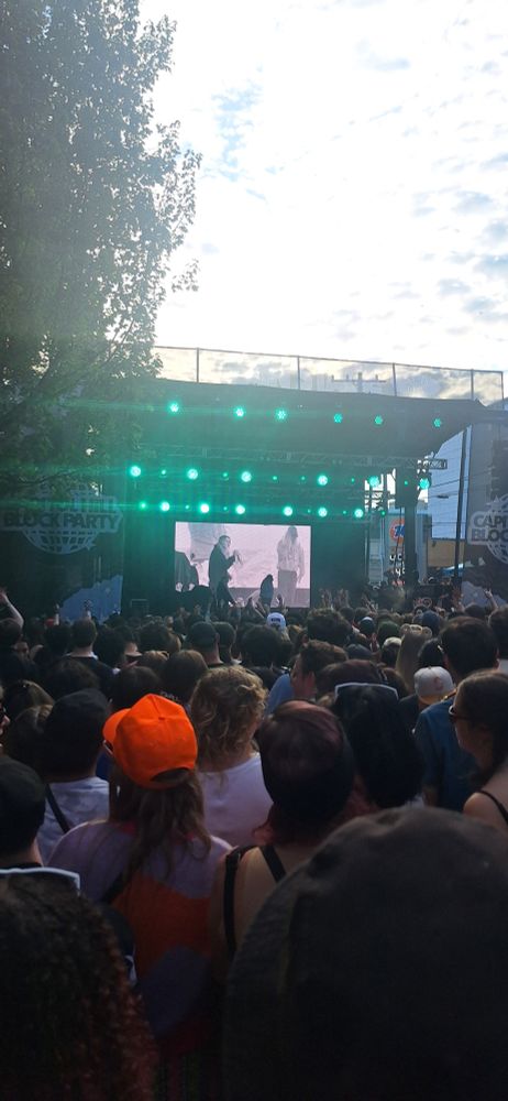 100 Gecs Live