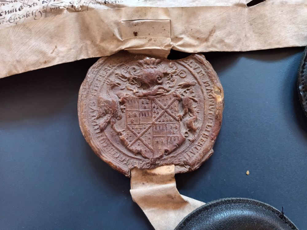 Very impressive impression of the seal of the Liberty of Tipperary, attached to a court record from 1581, during the time of Thomas Butler, 10th earl of Ormond and lord of the Liberty of Tipperary, at @nlireland.bsky.social 