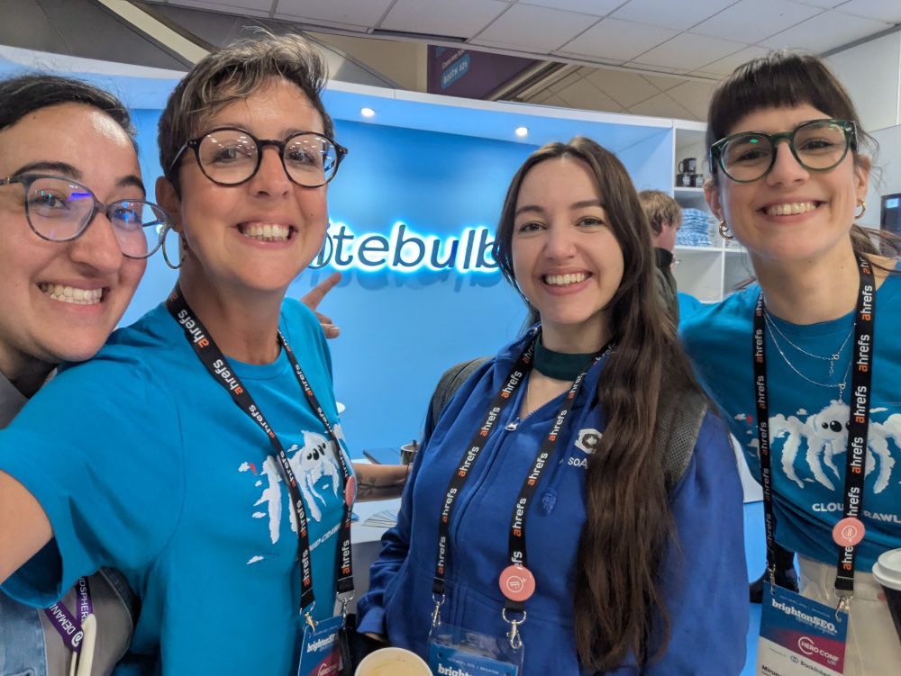 Areej, Jojo, giulia, miruna 