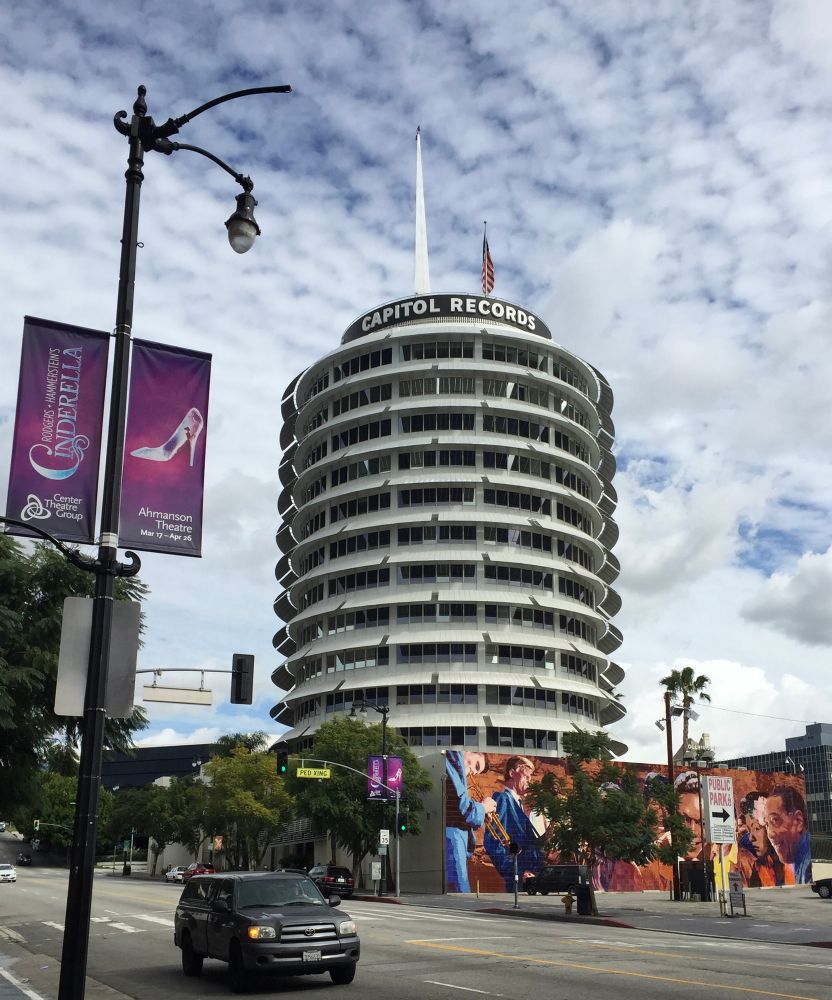 Capitol Records Building. 13 story circular tower building. Hollywood. Los Angeles, California. Architect Louis Naisdorf, 1956. 