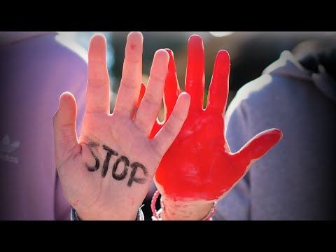 Ξενώνας Φιλοξενίας Γυναικών Δήμου Λαμιέων – flash mob «Τακούνια για καρφιά»